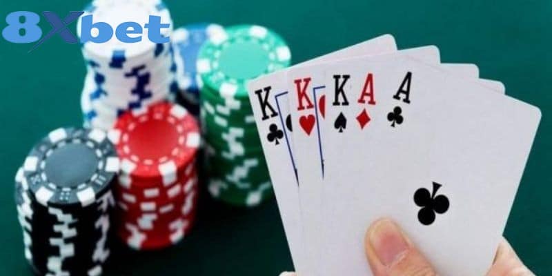 Bull Bull 8xbet dựa trên quy tắc so điểm từ 2 tụ bài